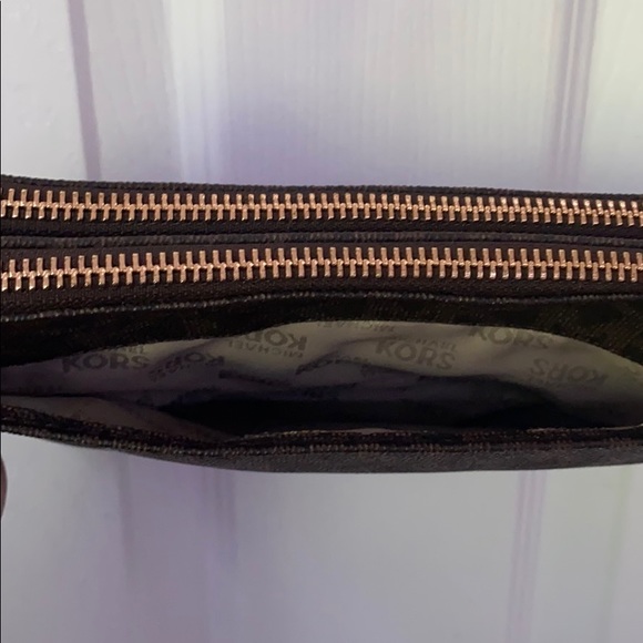 Michael Kors Monogram Crossbody - Picture 5 of 7